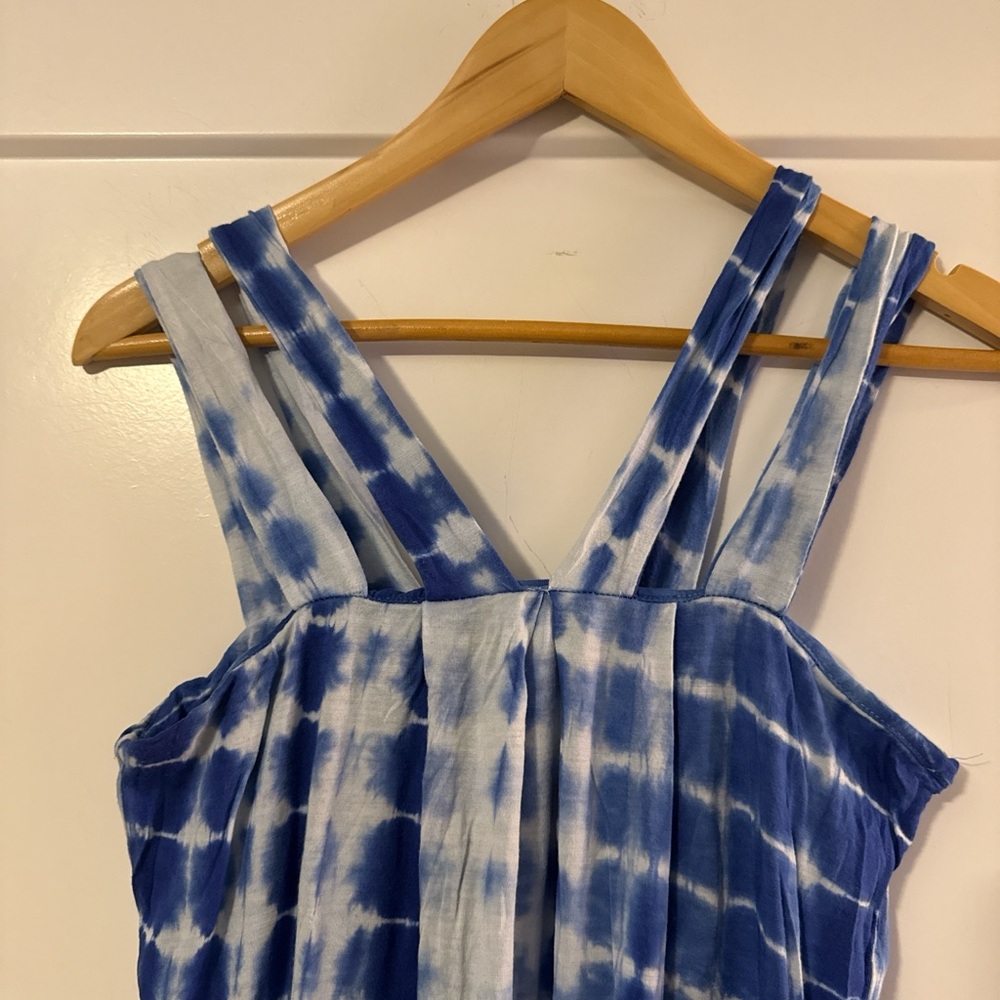 Blue and White Tie-Dye Maxi Dress - Picture 2 of 4